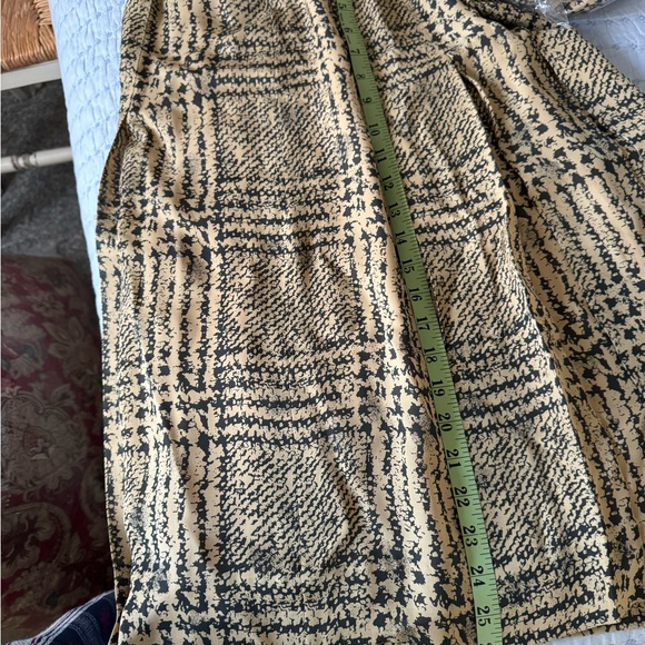 Carlisle 100%silk top and skirt - Picture 10 of 13